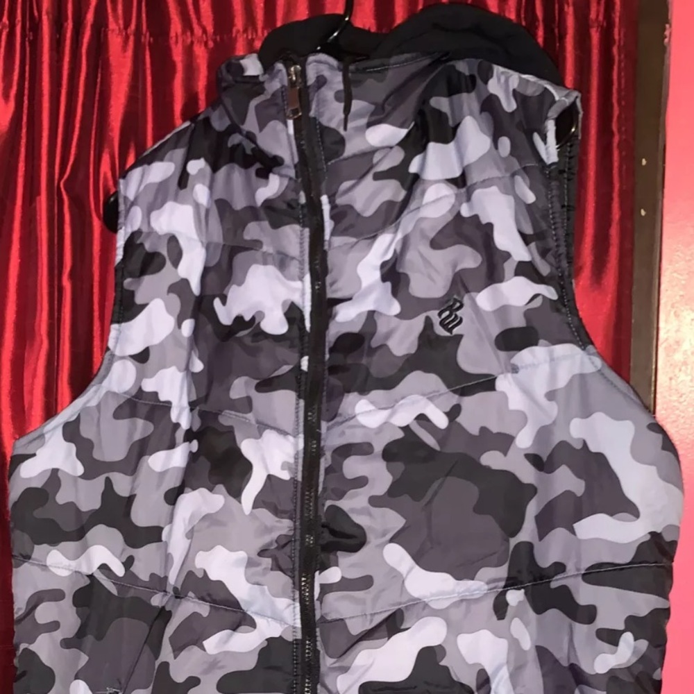 Rocawear Camo Puffer Vest Mens Size Large